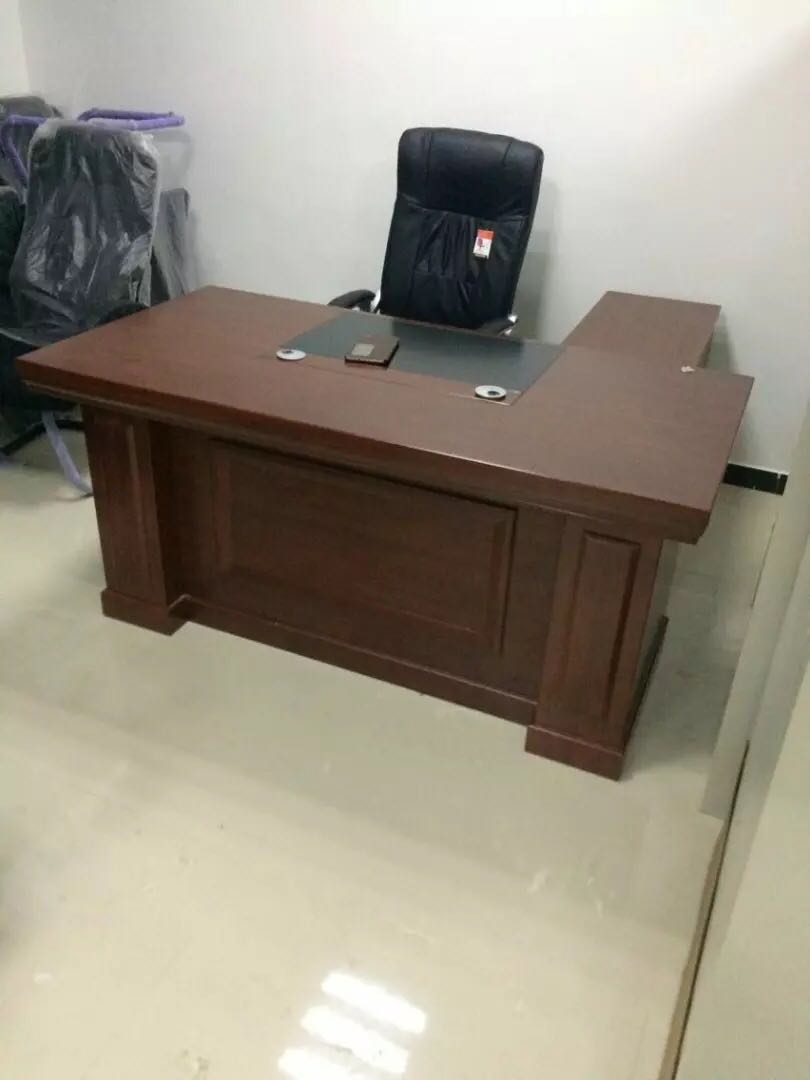 合肥办公家具厂家直销，一站式采购老板桌、员工桌、会议前台桌